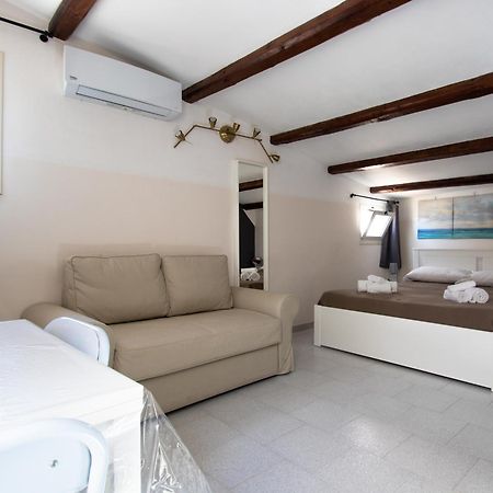 Ducezio Rooms โนโต ภายนอก รูปภาพ